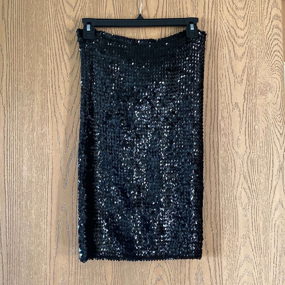 AKIRA black elastic sequins skirt